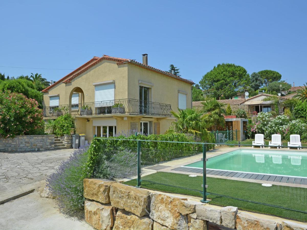 Pretty Villa With Pool And Jacuzzi In Carcassonne Exterior photo