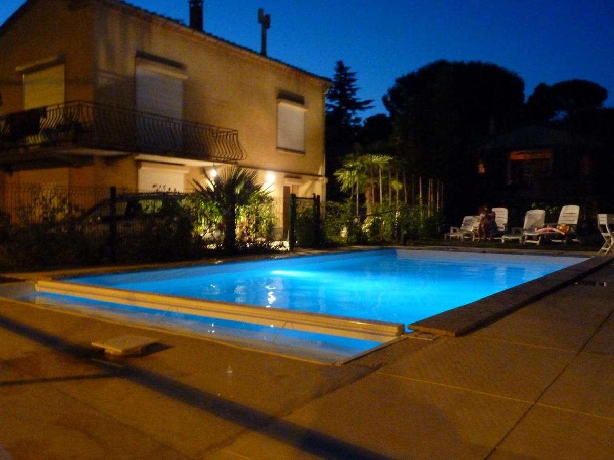 Pretty Villa With Pool And Jacuzzi In Carcassonne Exterior photo