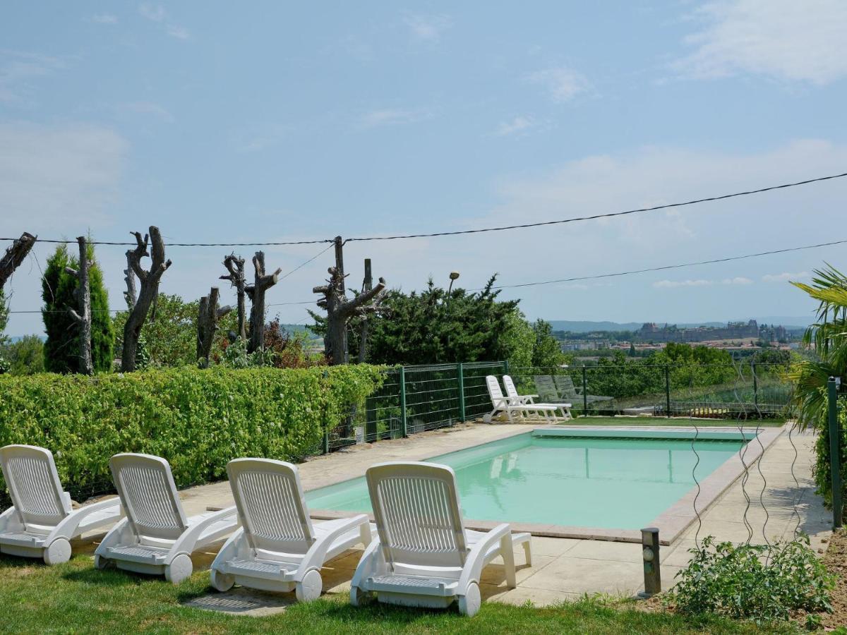 Pretty Villa With Pool And Jacuzzi In Carcassonne Exterior photo