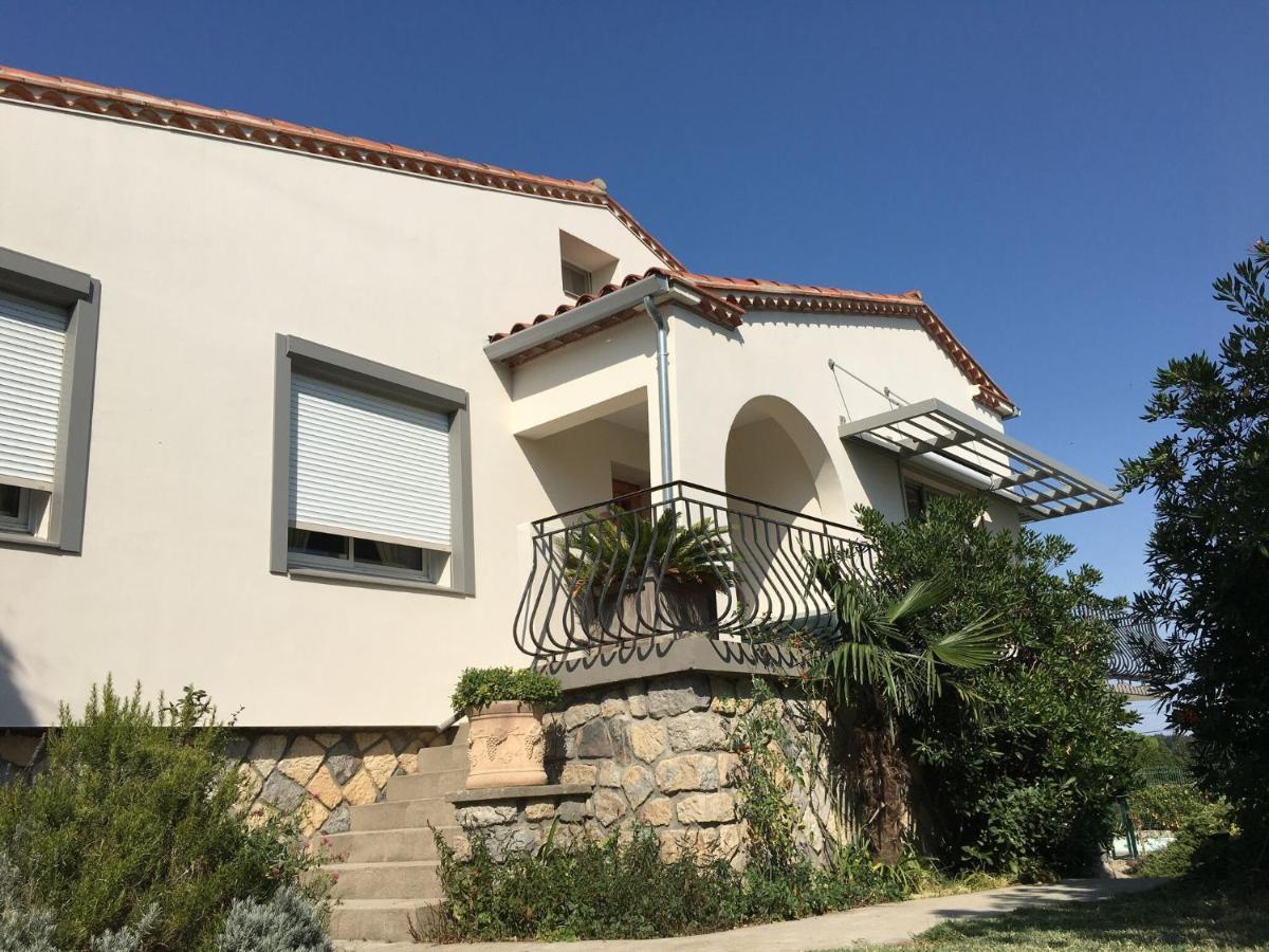 Pretty Villa With Pool And Jacuzzi In Carcassonne Exterior photo